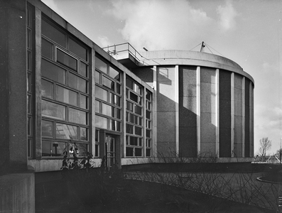 87088 Gezicht op een gebouw op het terrein van de Rioolwaterzuiveringsinrichting (Jagerskade) te Utrecht.N.B. De naam ...
